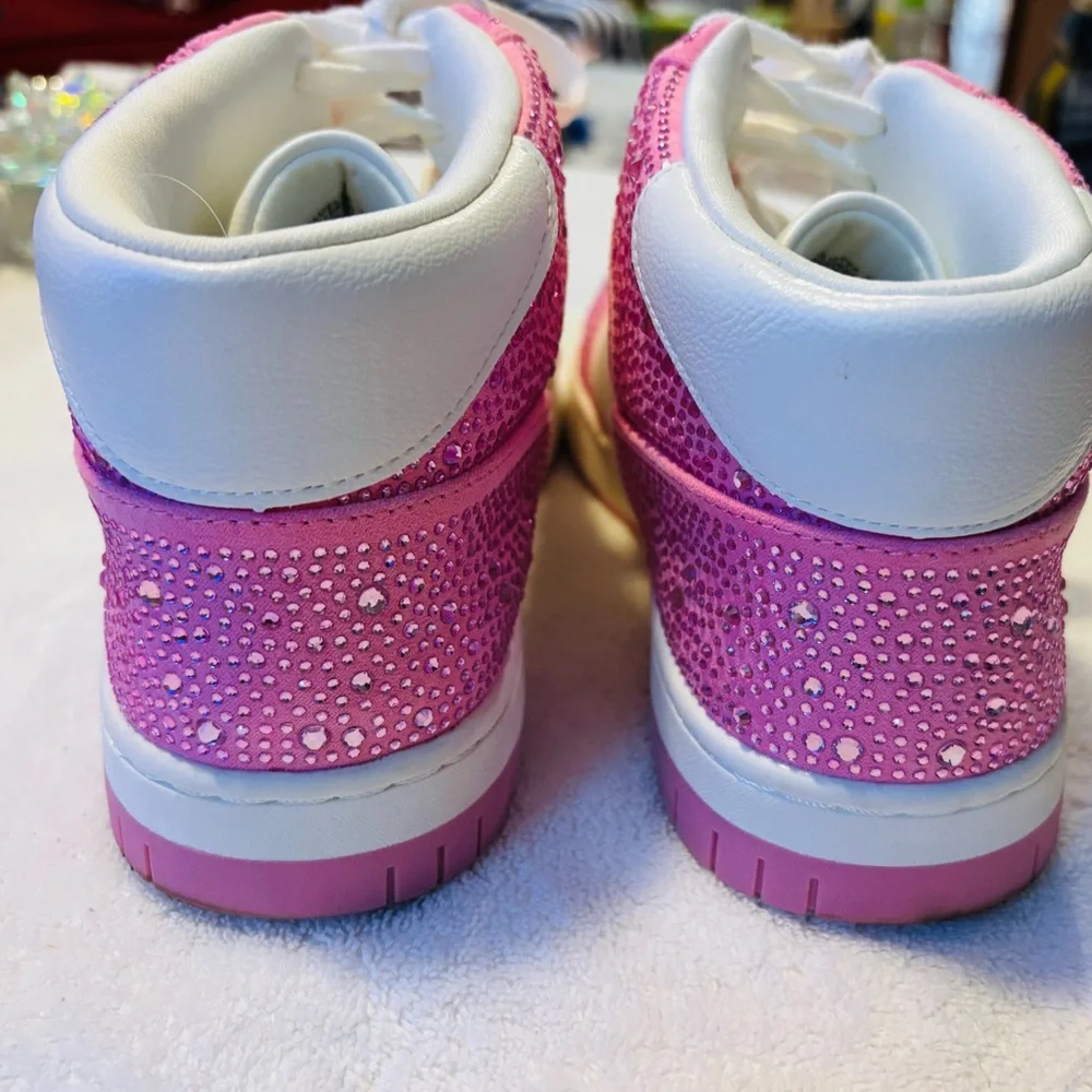 Almost Brand New - WILD PAIR - Pink & White Bling High Tops - SZ 10 - box 9 - Picture 5 of 7